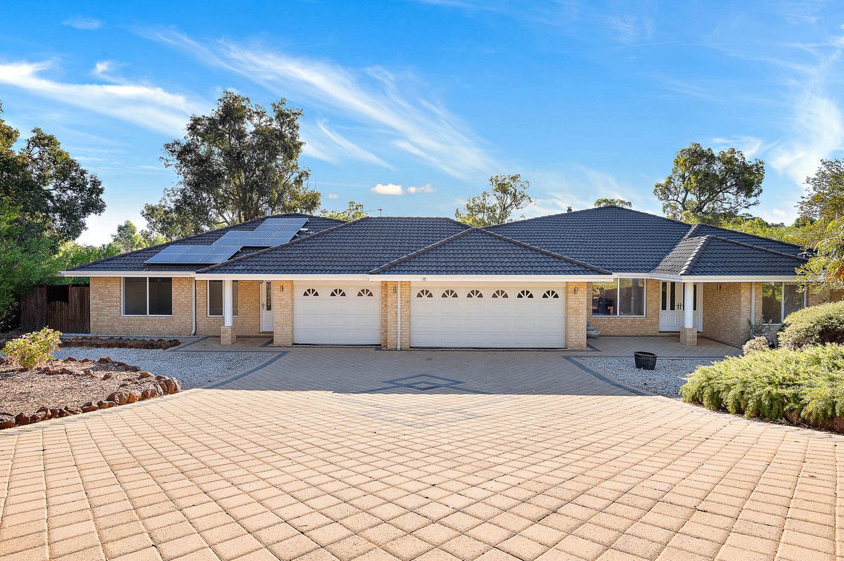 2 Kruseana Grove, Roleystone WA 6111, Image 0