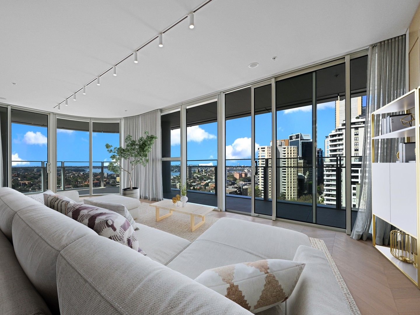 2 bedrooms Apartment / Unit / Flat in 903/168 Walker Street NORTH SYDNEY NSW, 2060