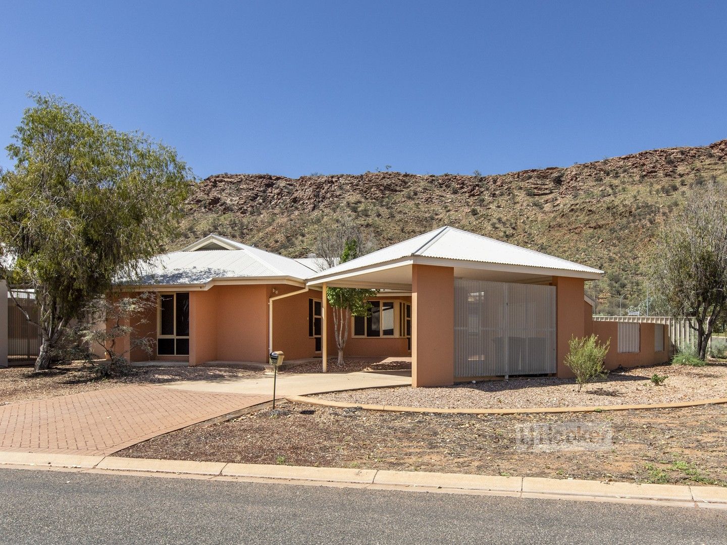 14 Clough Place, Mount Johns NT 0874, Image 0