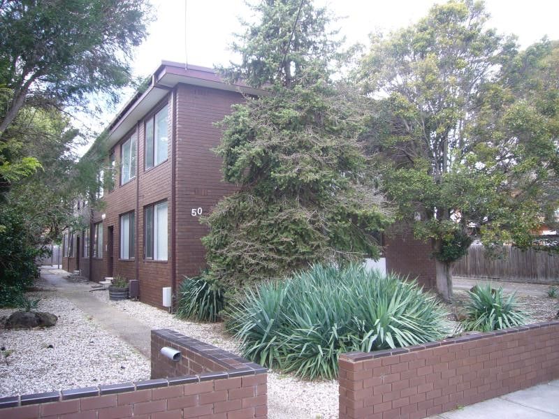 2 bedrooms Apartment / Unit / Flat in 3/50 Magnolia Road GARDENVALE VIC, 3185