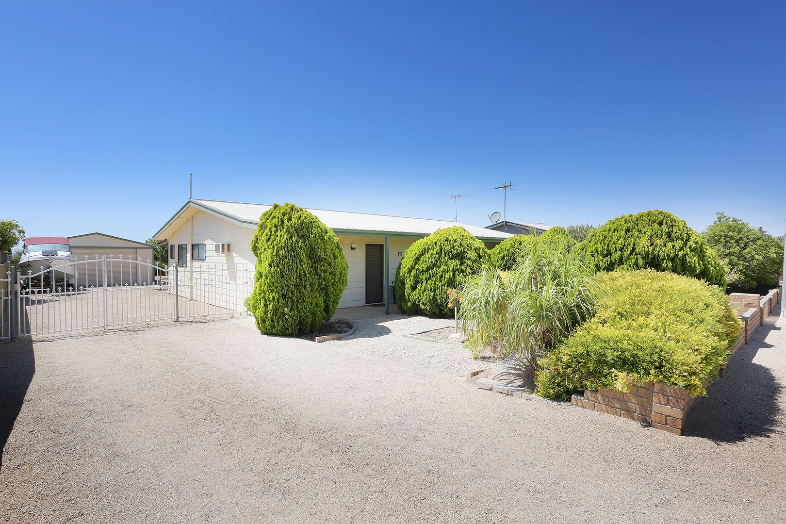 56 Bridge Road, Ardrossan SA 5571, Image 2