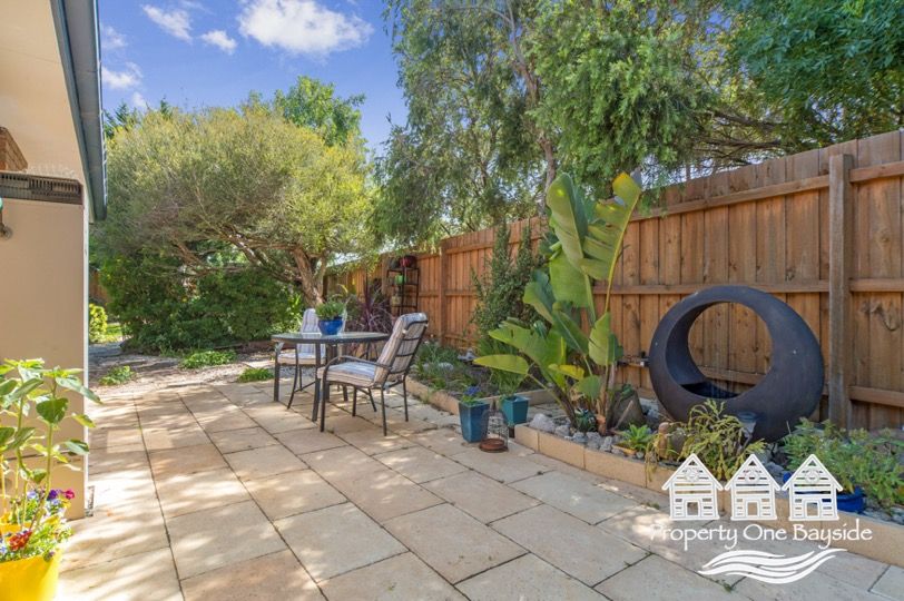 1 Greaves Court, Seaford VIC 3198, Image 2