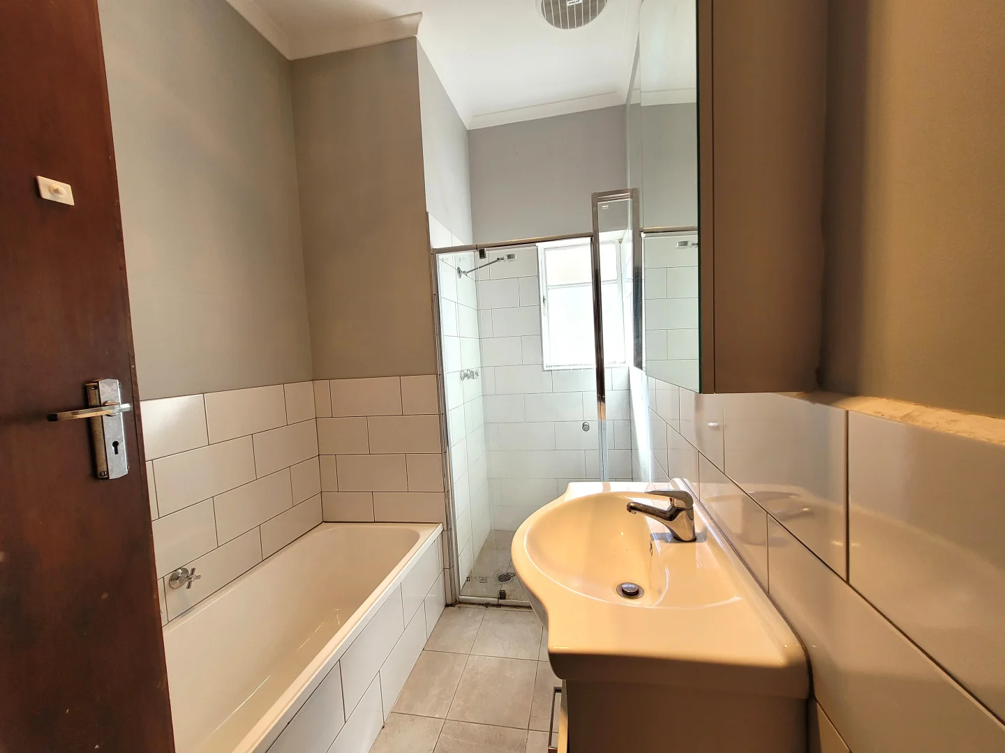 Additional image 5 of 1/1012 Wewak Street, North Albury NSW 2640