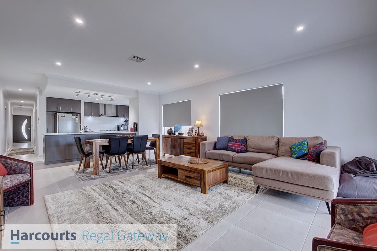 8 Tiliqua Crescent, Wandi WA 6167, Image 1