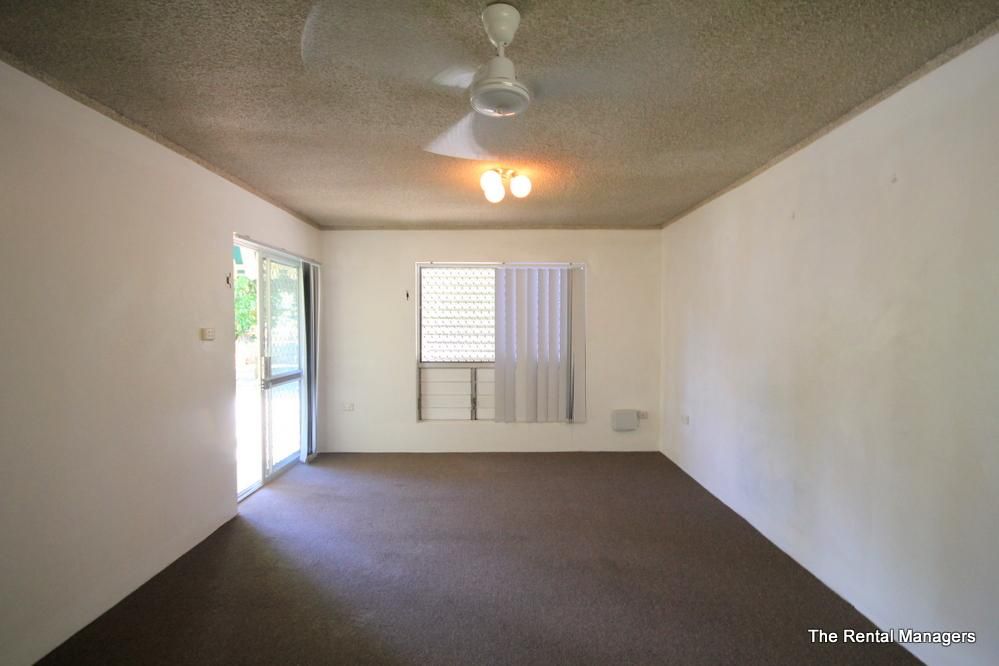 1/8 Piccadilly Street, Hyde Park QLD 4812, Image 2