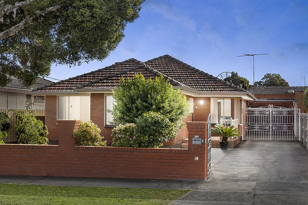 3 bedrooms House in 5 Melton cres LALOR VIC, 3075