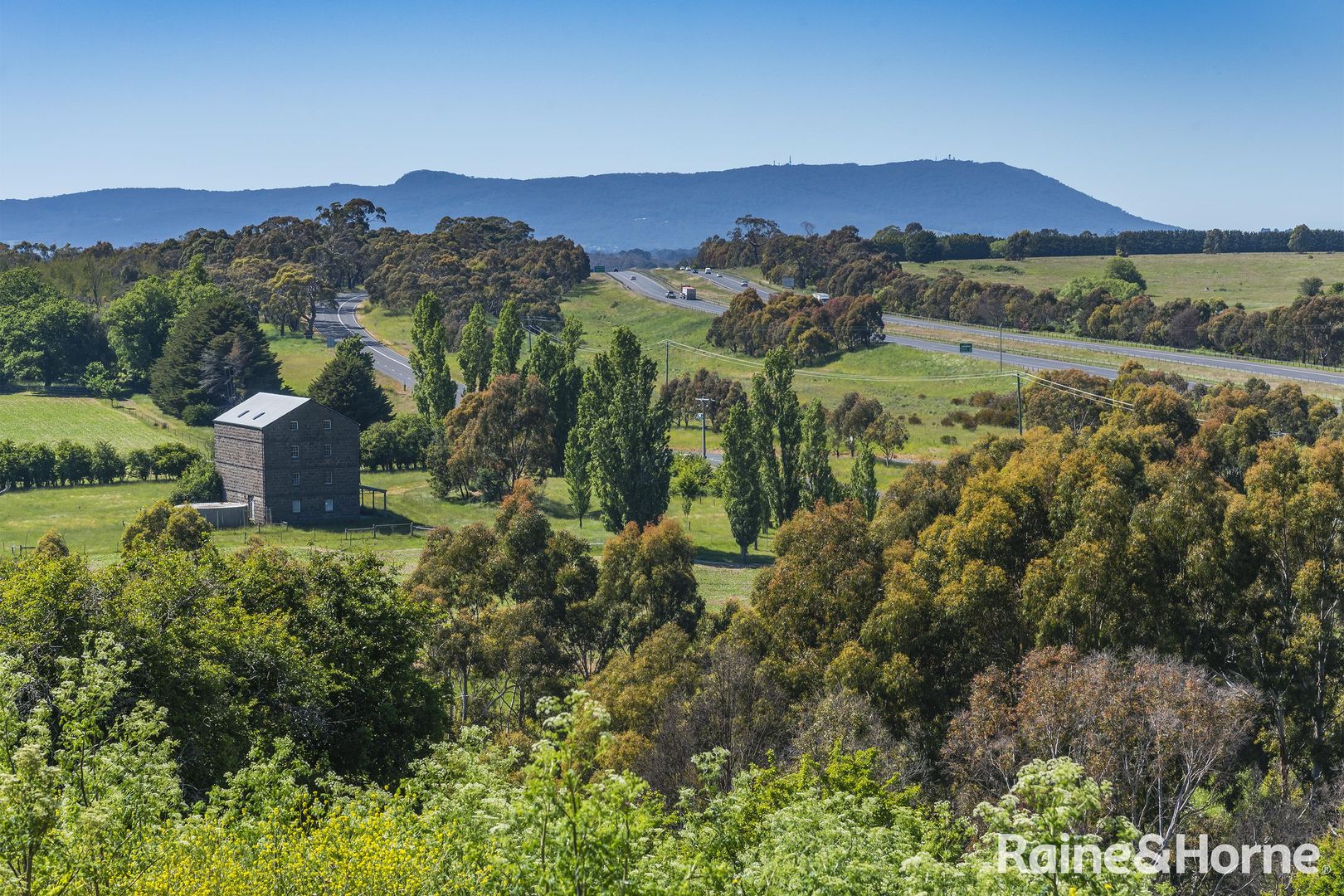 95 Fairbairn Place, Kyneton VIC 3444