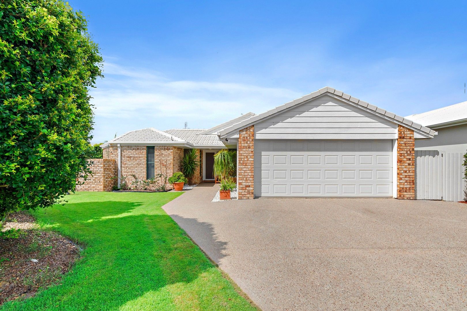 4 bedrooms House in 10 Kallatina Court MOUNT COOLUM QLD, 4573
