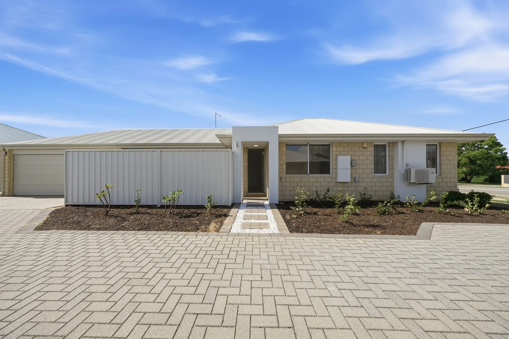 Primary image of 69 River Avenue, Maddington WA 6109