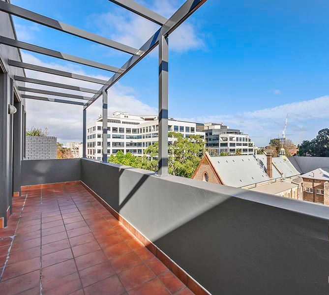 2 bedrooms Apartment / Unit / Flat in 208 Chalmers Street SURRY HILLS NSW, 2010