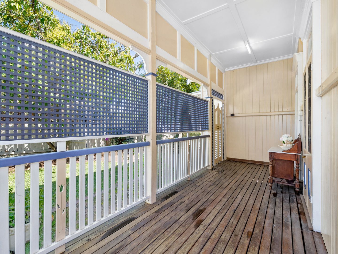 9 Hazlewood Street, Highgate Hill QLD 4101, Image 2