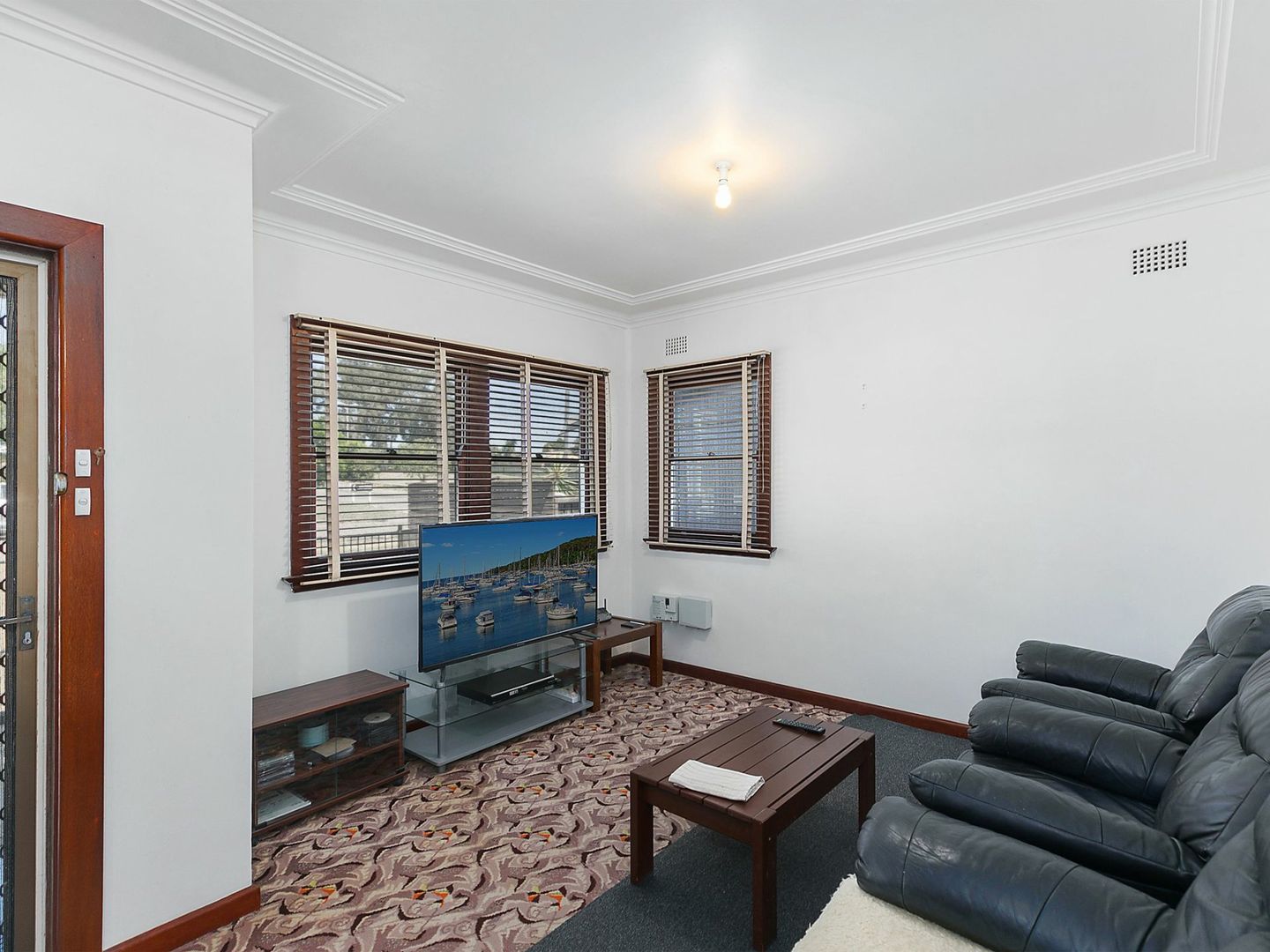 17 Gallipoli Road, Long Jetty NSW 2261, Image 2