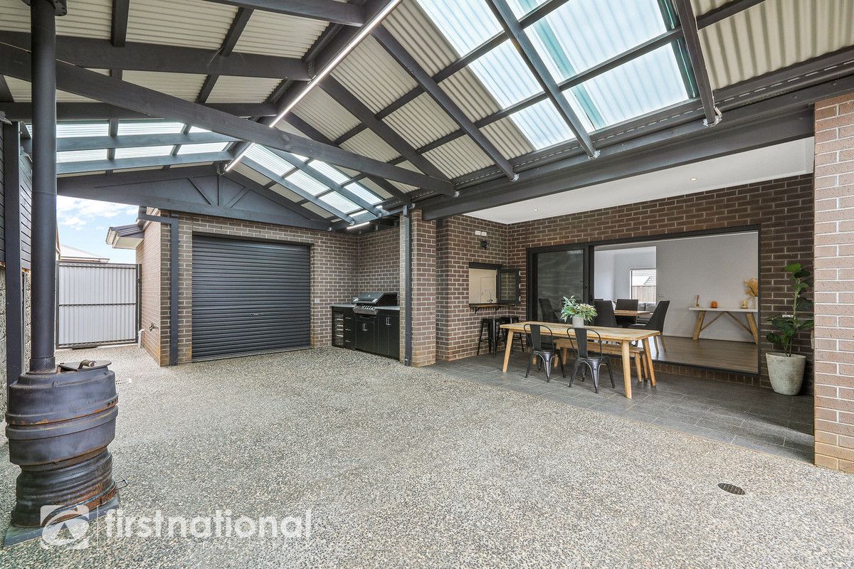 20 Wattleglade Avenue, Warragul VIC 3820, Image 2