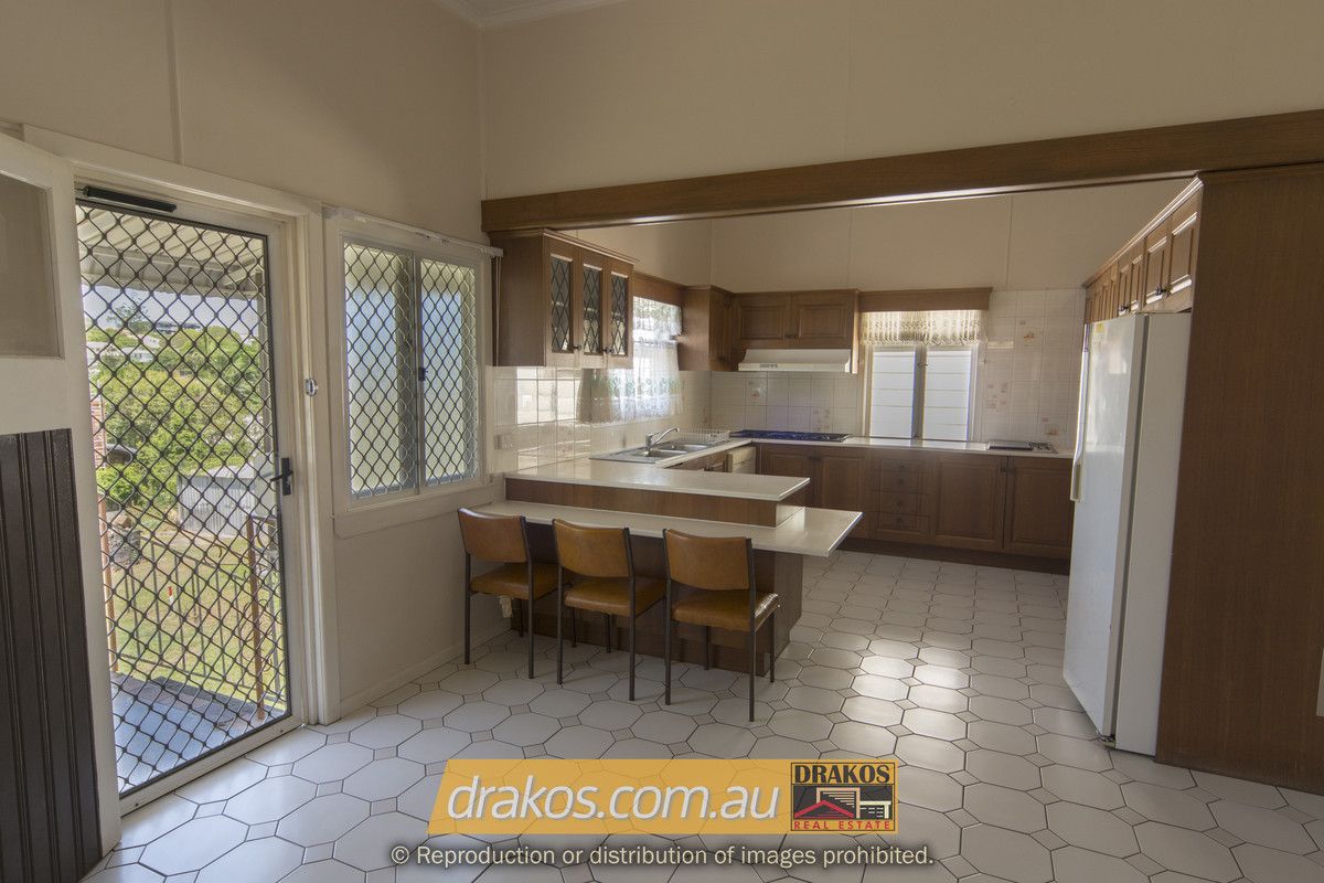 30 Brighton Road, Highgate Hill QLD 4101, Image 2