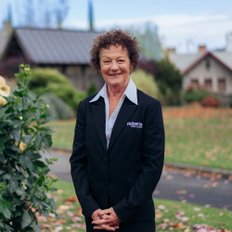 Roberts Real Estate Launceston - Kathy Padgett