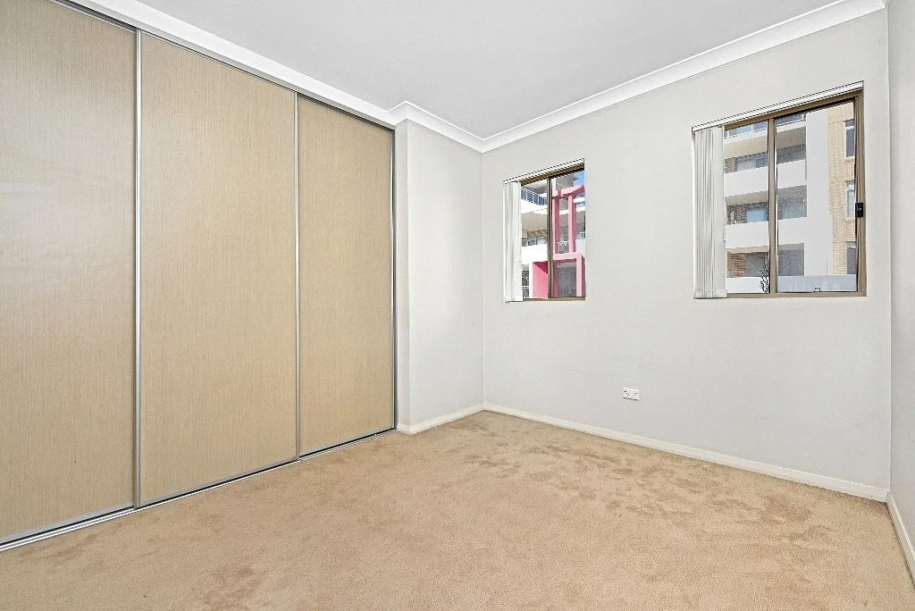 Additional image 4 of 3/47 Brickworks Dr, Holroyd NSW 2142