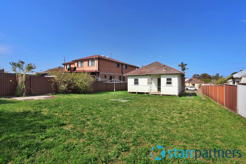 146 Robertson St, Guildford NSW 2161, Image 2