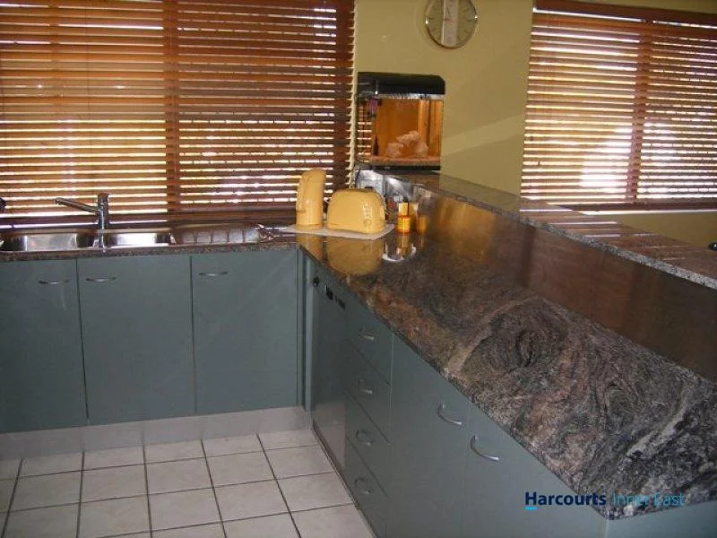 Additional image 4 of 2/157 Riding Road, Balmoral QLD 4171