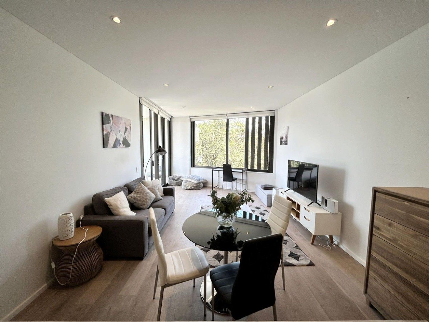 1 bedrooms Apartment / Unit / Flat in 502/2 Birdwood Avenue LANE COVE NSW, 2066