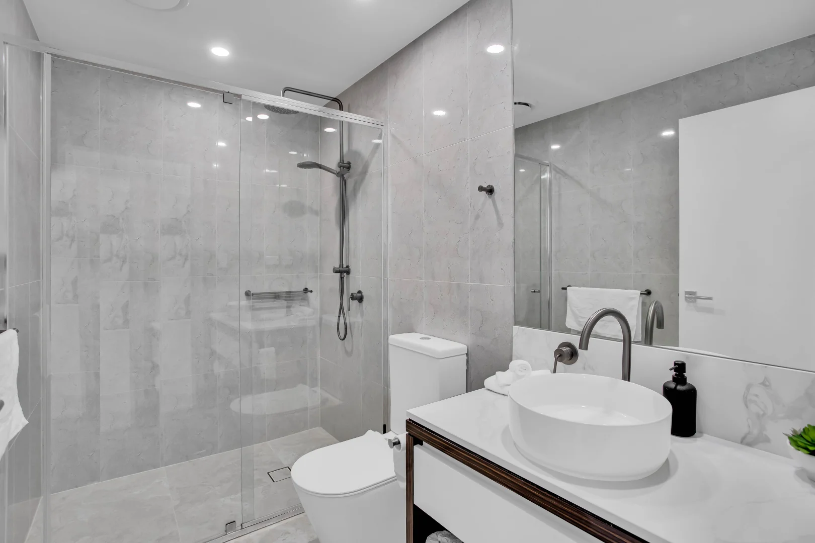 Additional image 13 of 1206/28-30 Second Avenue, Broadbeach QLD 4218