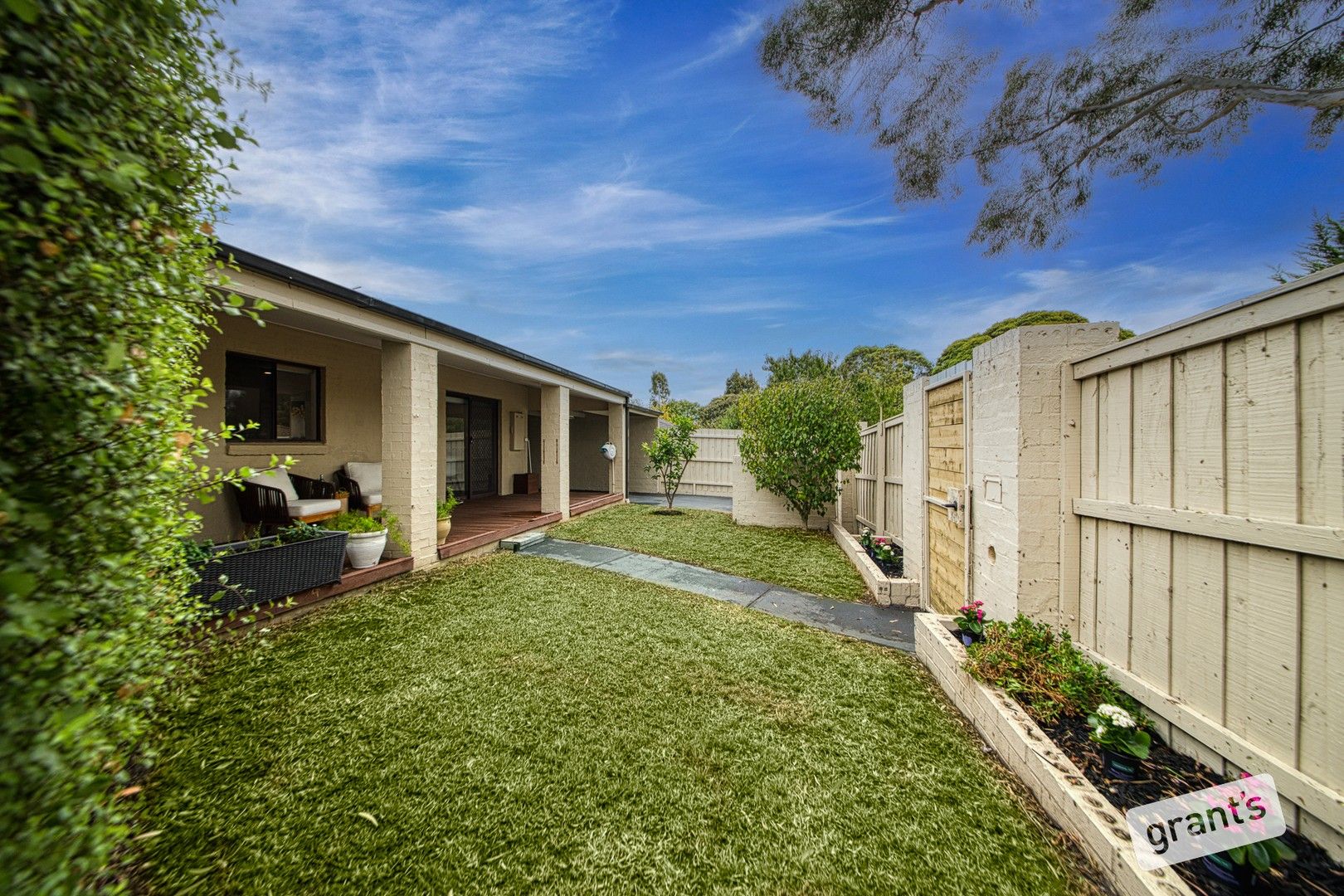 2 Bligh Close, Cranbourne North VIC 3977, Image 0