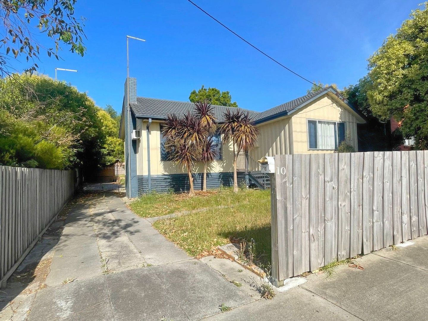 3 bedrooms House in 10 Maskrey Street TRARALGON VIC, 3844