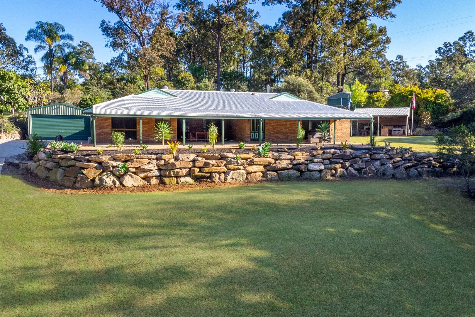 7 Lambton Place, Pine Mountain QLD 4306