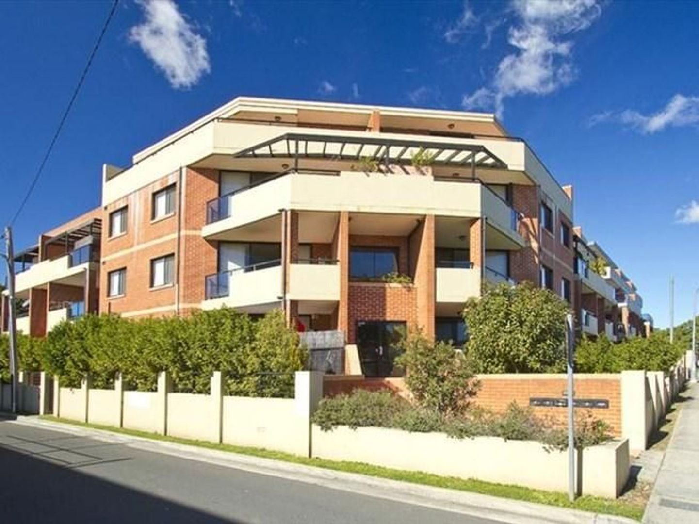 6/15 Kitchener Avenue, Regents Park Property History & Address