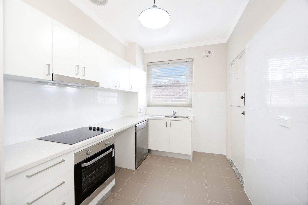 2 bedrooms Apartment / Unit / Flat in 3/1 Monford Place CREMORNE NSW, 2090