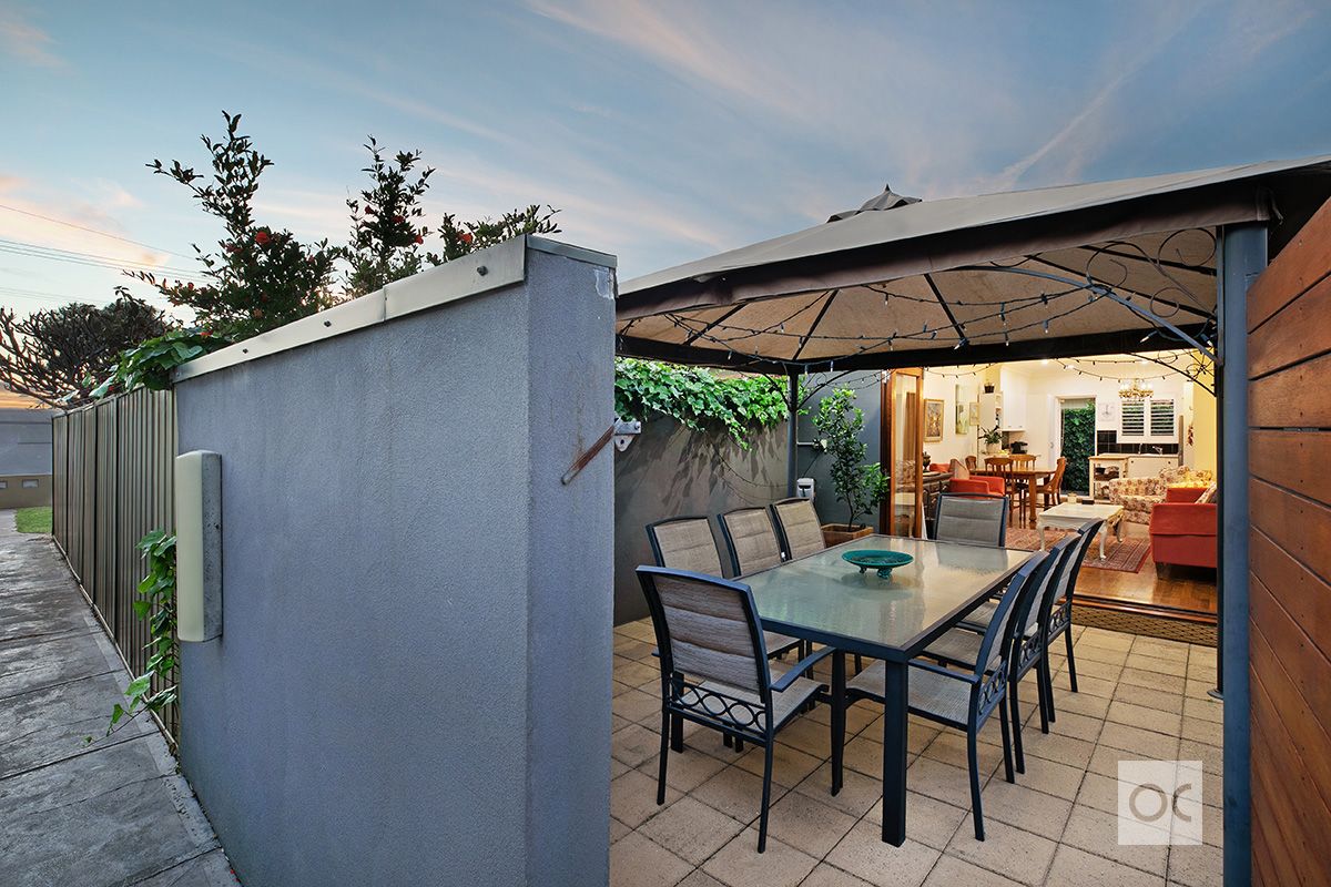 2/24 Military Road, West Beach SA 5024, Image 2