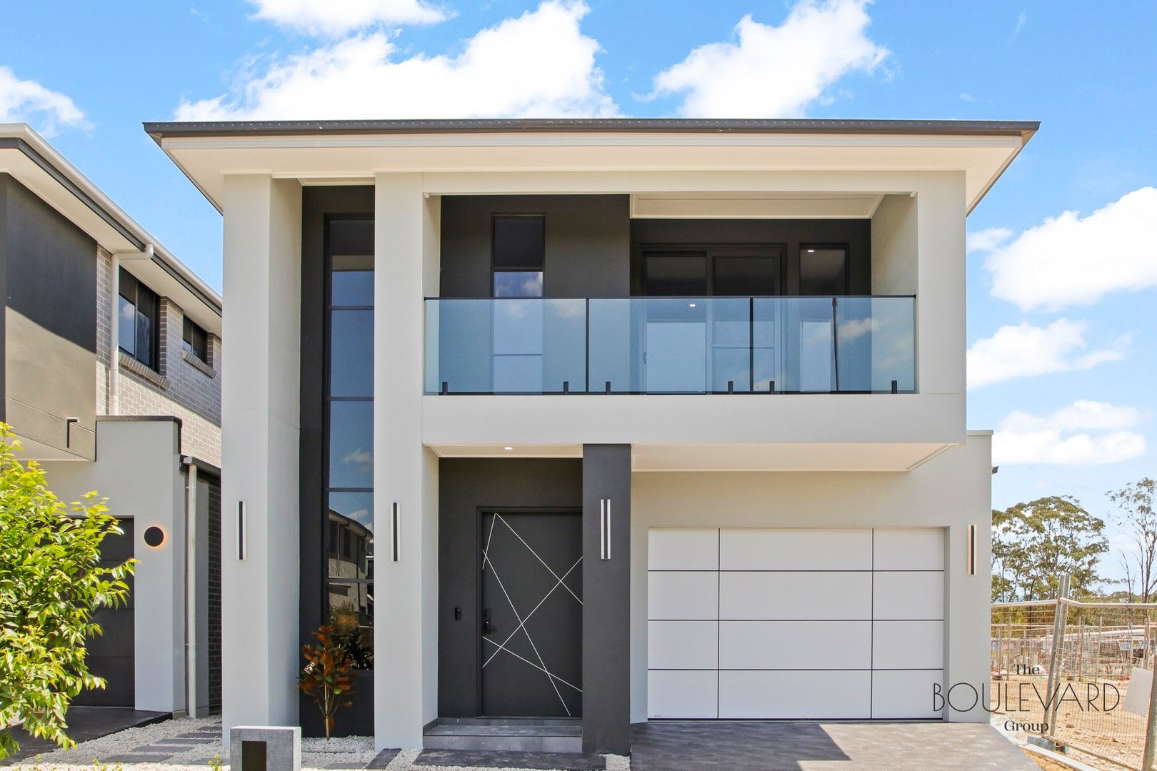 5 bedrooms House in 12 Caperbush Street MARSDEN PARK NSW, 2765