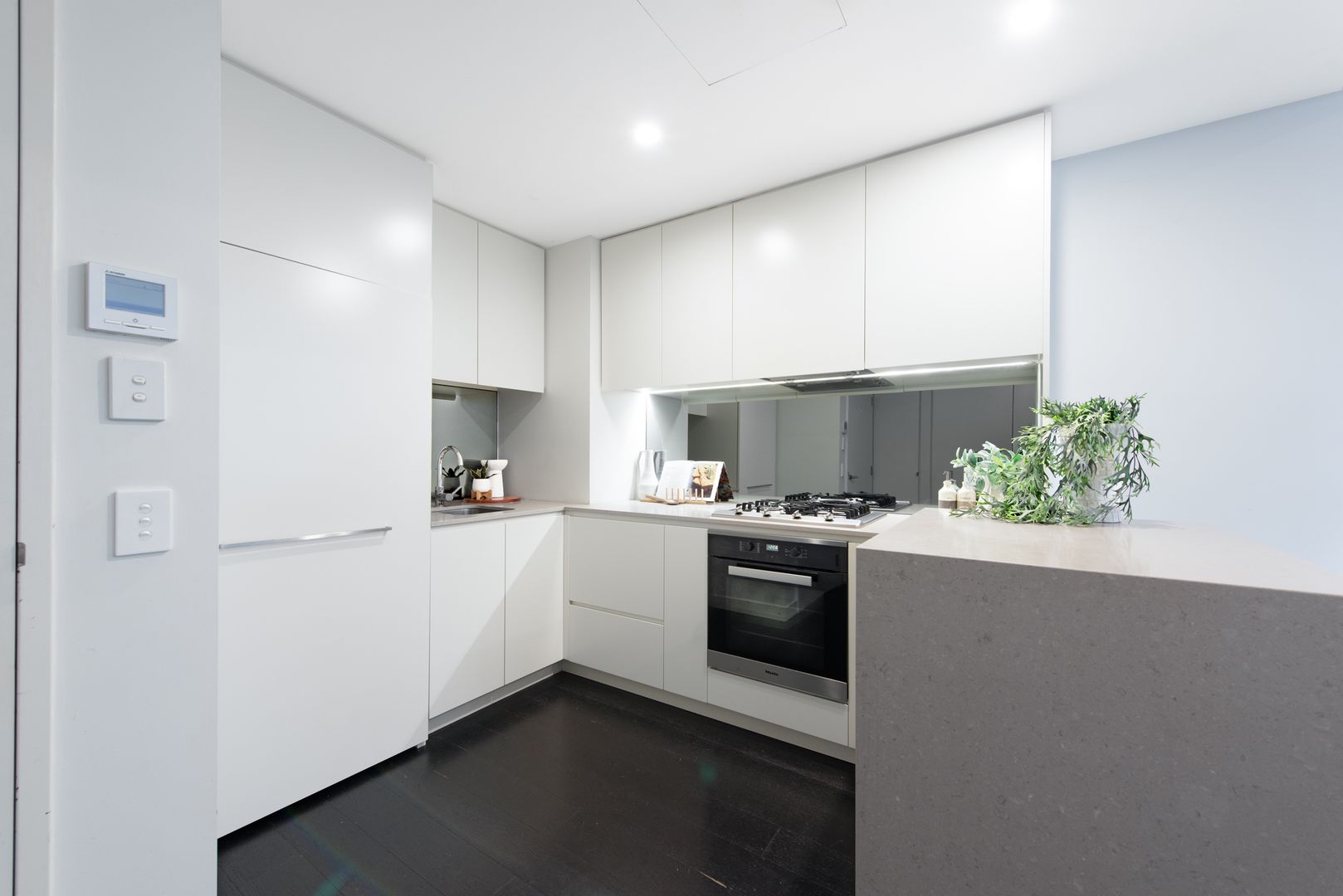 306/350 Oxford Street, Bondi Junction NSW 2022, Image 2