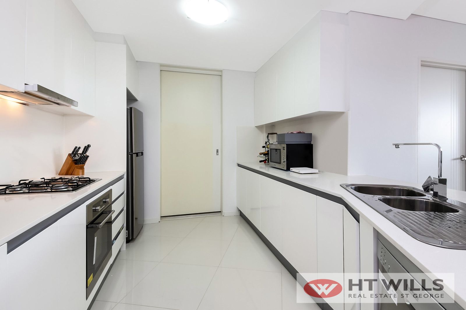 301/823-829 King Georges Road, South Hurstville NSW 2221, Image 2