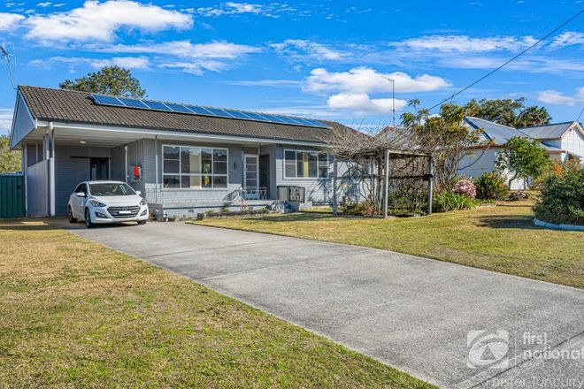 Picture of 10 South Street, TUNCURRY NSW 2428