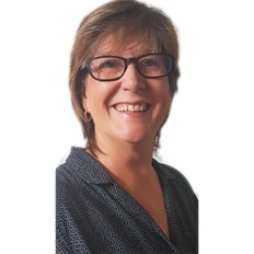 Tracy Dunn, Sales representative