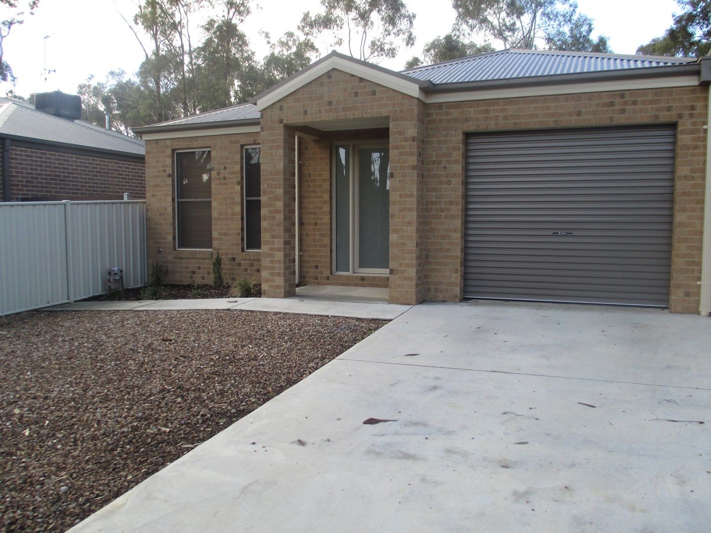 2 bedrooms House in 11B Mandurang Road SPRING GULLY VIC, 3550