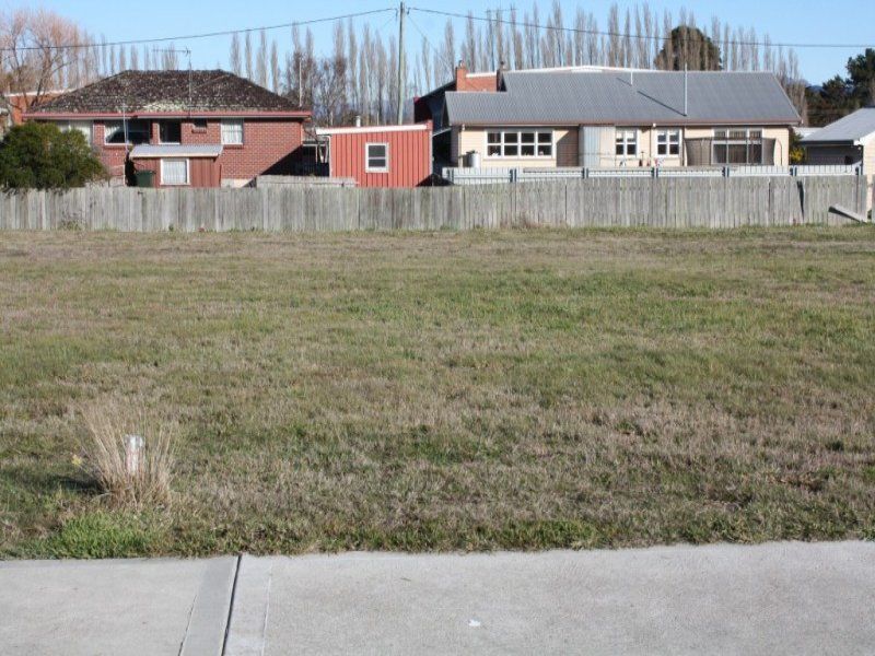 13 The Avenue, Latrobe TAS 7307, Image 2