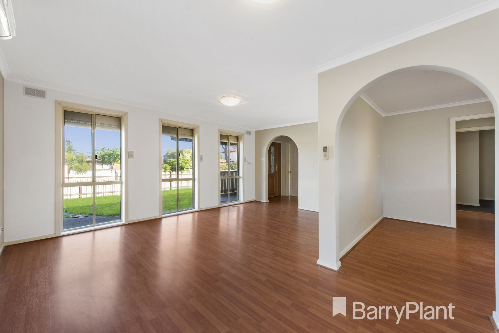 70 Chester Crescent, Deer Park VIC 3023, Image 2