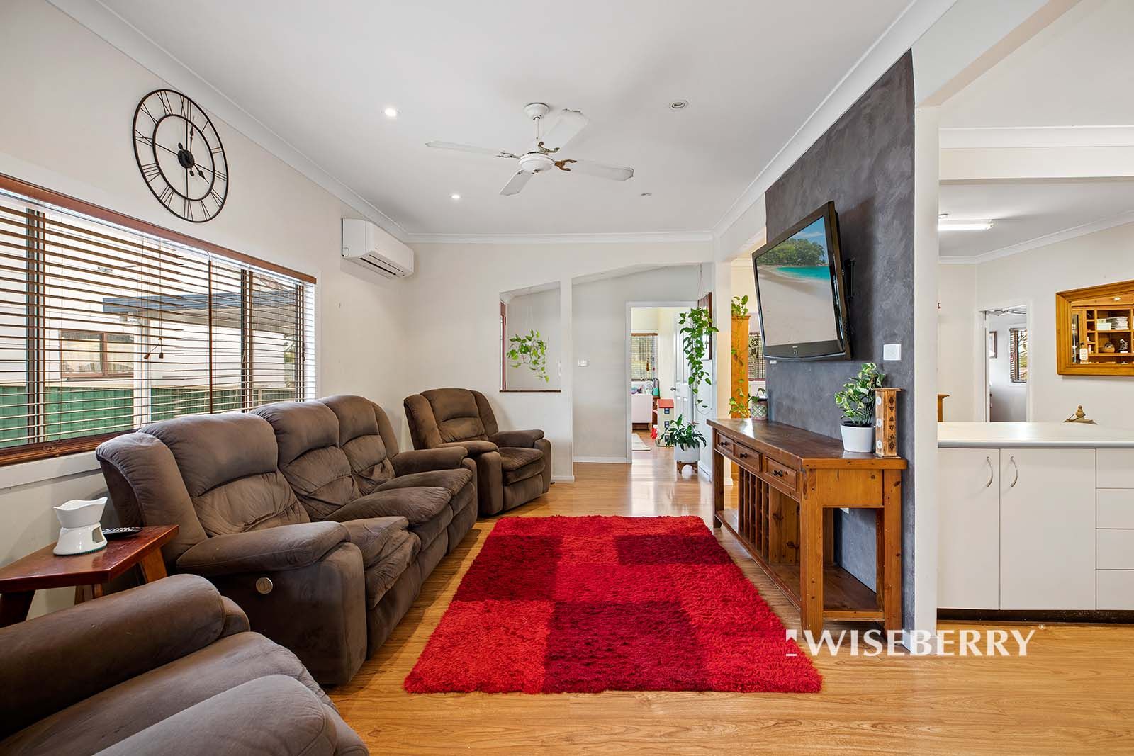 23 Campbell Parade, Mannering Park NSW 2259, Image 2