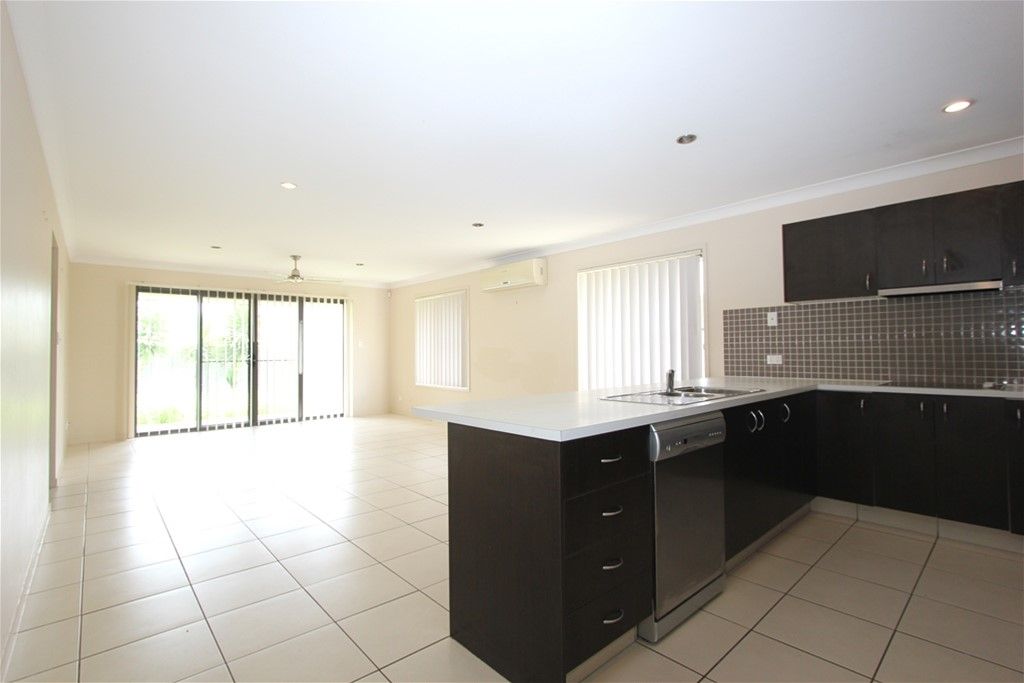 10 Rothbury Avenue, Holmview QLD 4207 House For Rent Domain