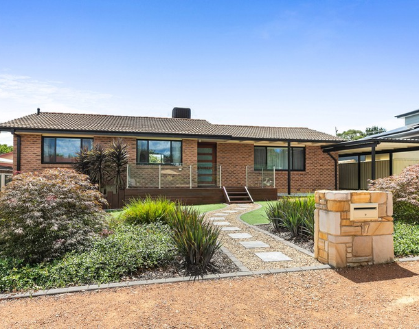 17 Gascoyne Circuit, Kaleen ACT 2617