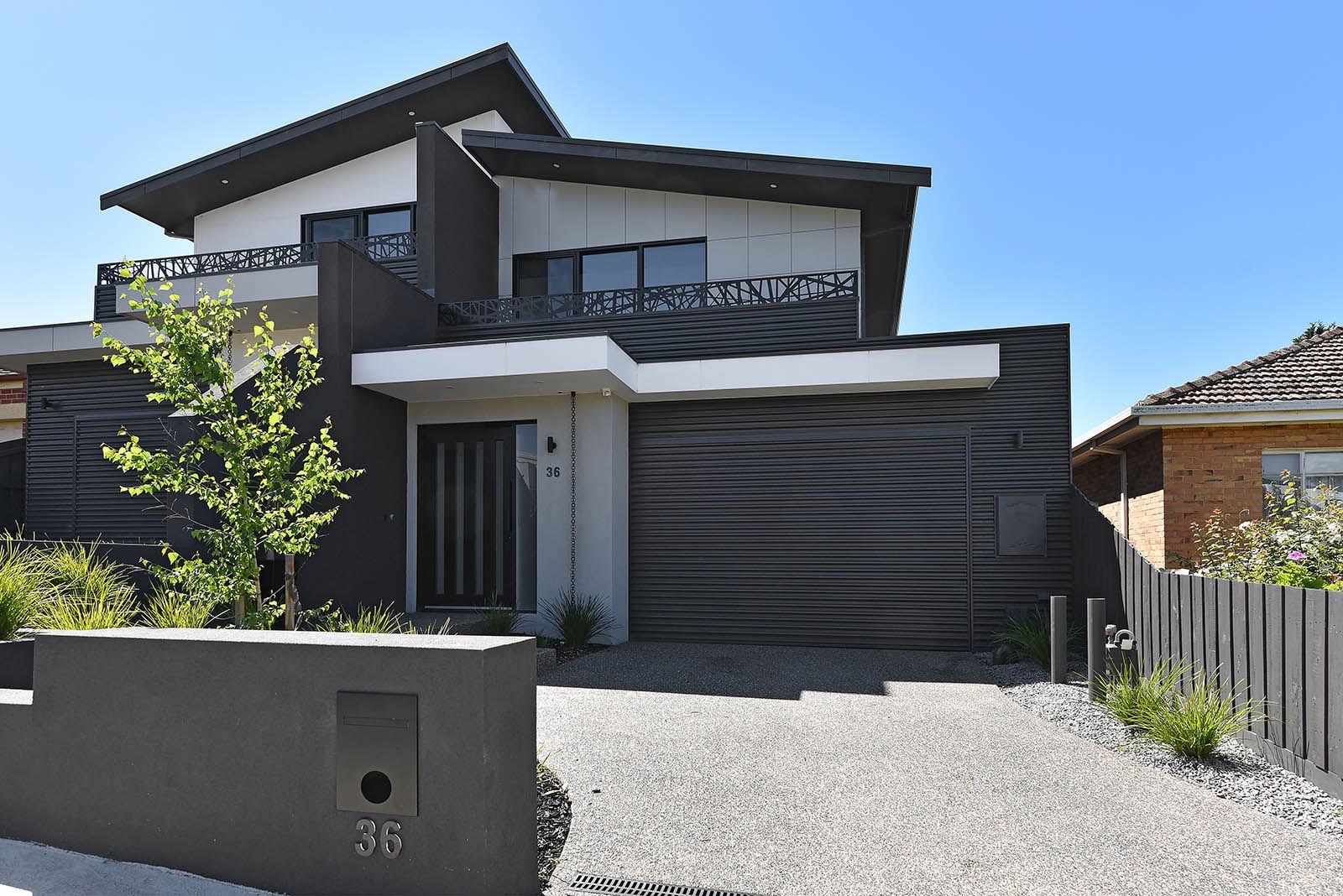 4 bedrooms Townhouse in 36 Hotham Road NIDDRIE VIC, 3042