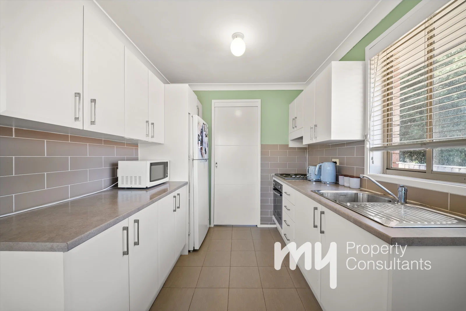 Additional image 4 of 19 Euphrates Place, Kearns NSW 2558