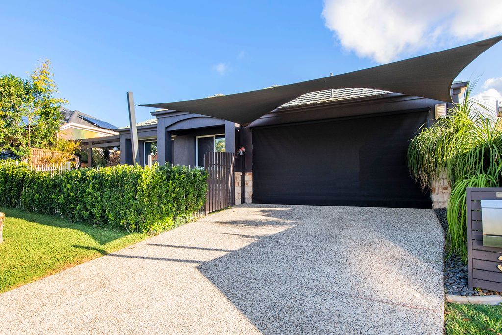 3 Leighanne Crescent, Arundel QLD 4214, Image 0