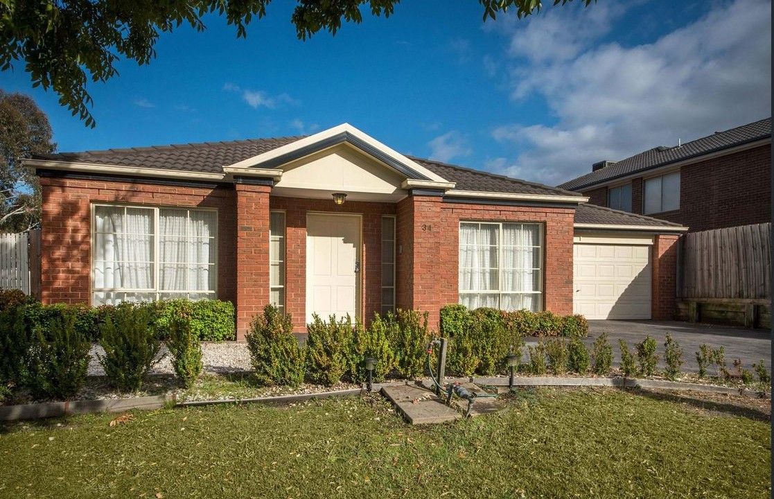 34 Baynton Crescent, Lynbrook VIC 3975