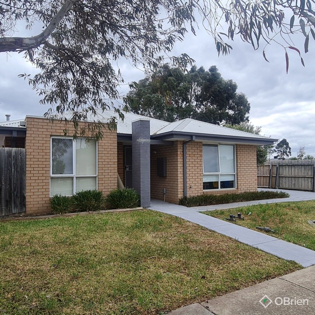 2 bedrooms Apartment / Unit / Flat in 1/29 Lady Penrhyn Drive WYNDHAM VALE VIC, 3024