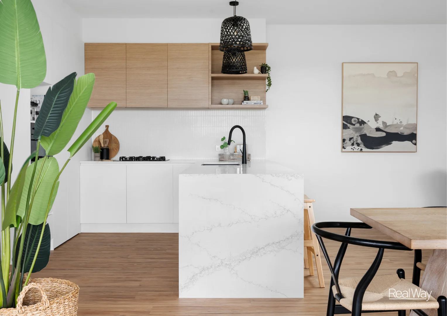 2/4 Pyrenees Close, Middle Ridge QLD 4350