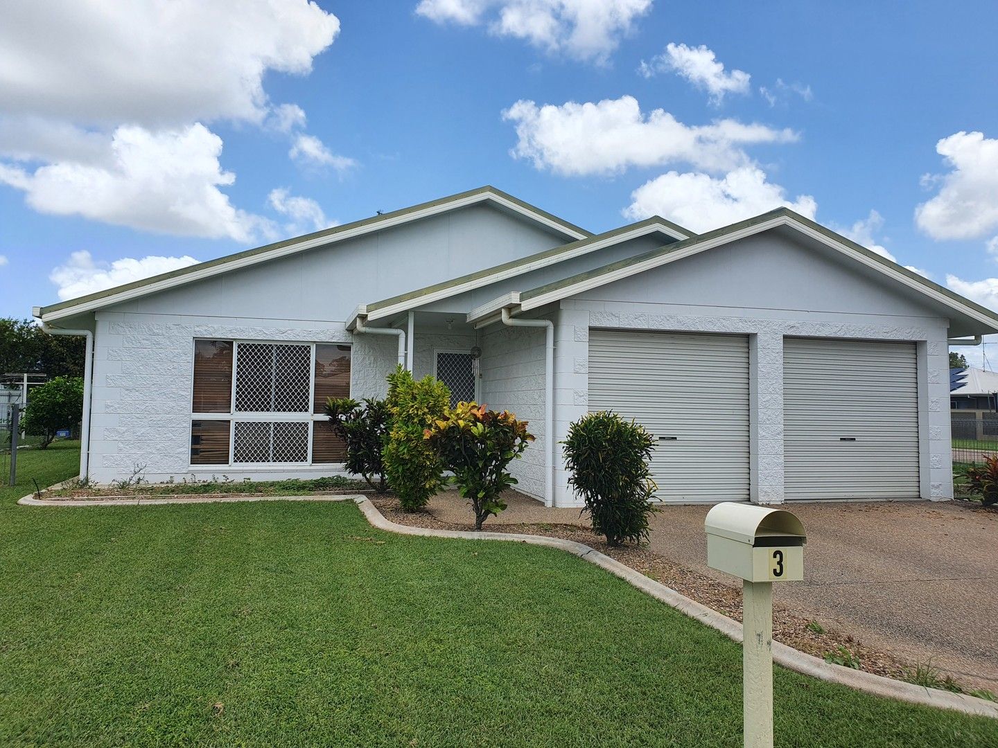 4 bedrooms House in 3 Harley Drive AYR QLD, 4807