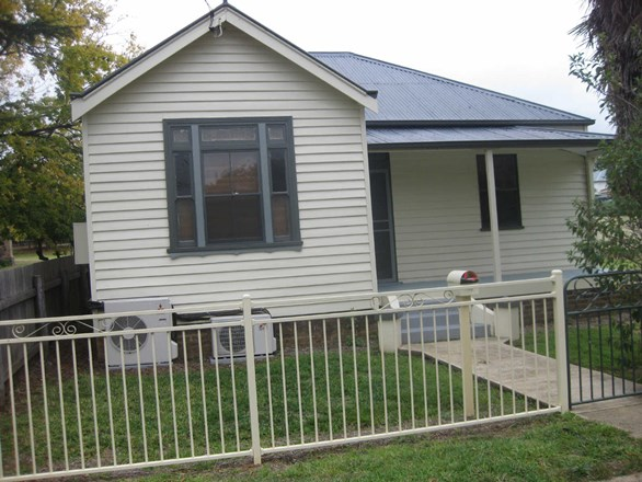 142 West Avenue, Glen Innes NSW 2370