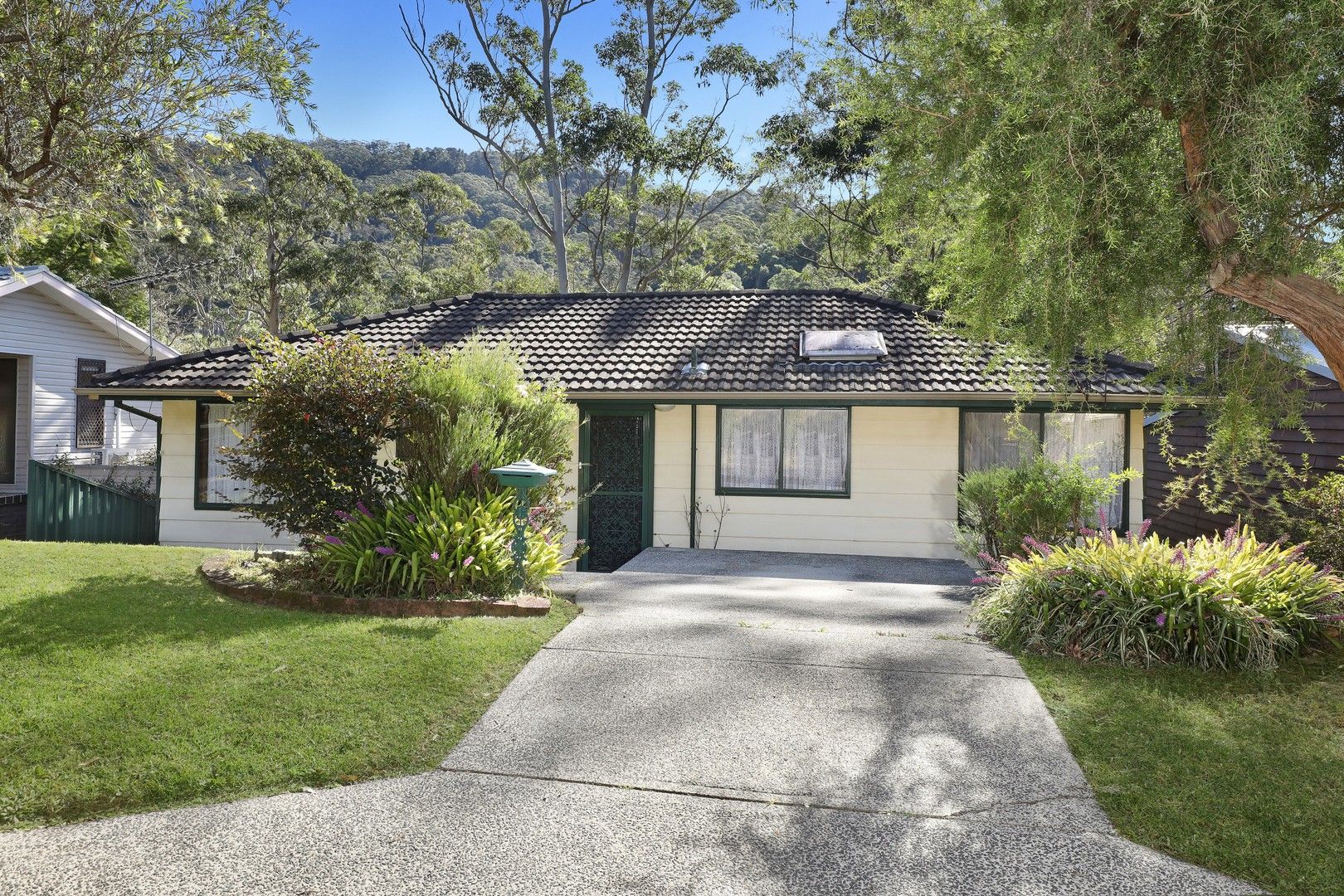 14 Avon Parade, Mount Kembla NSW 2526, Image 2